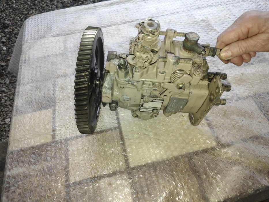 Se vinde Pompa injecție DaF