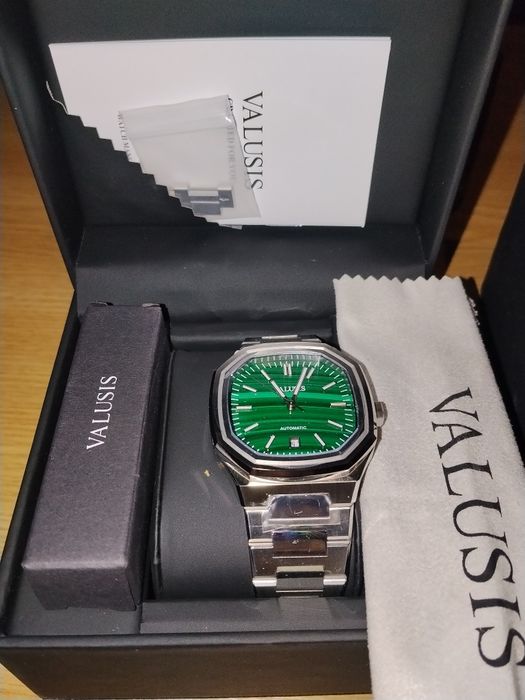 Vând ceas Valusis Volt Malachite Automatic