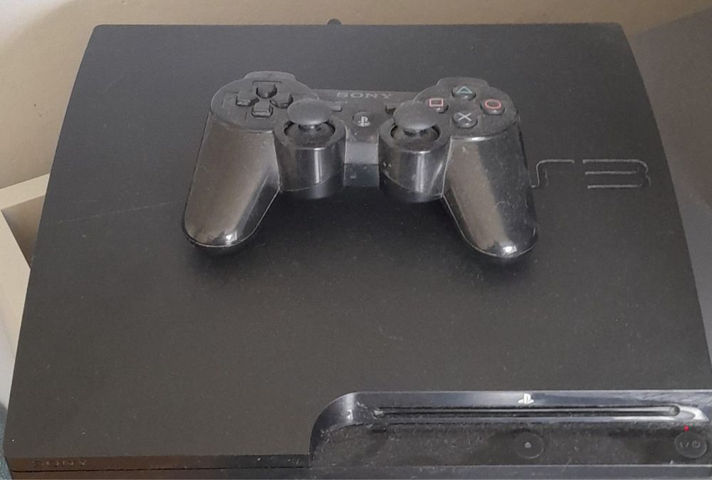 Televizor 55 lik pleysteshn 4 pultlari bilan optom sotiladi