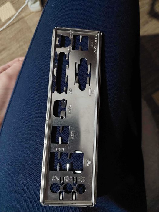 Компютърни части (i5-3470, corsair vengeance, 650w PSU)