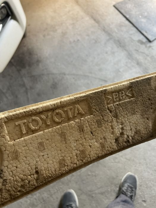 Поднамерник абсорбер бампера прадо 150 prado