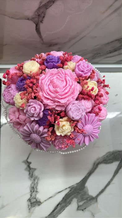 Букети от свещи/ подаръци