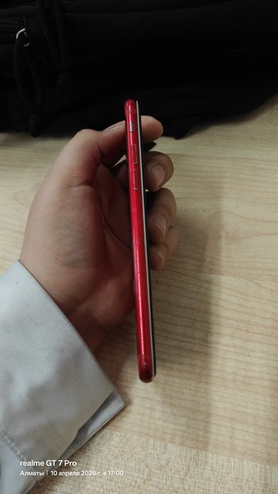 Продаеться iPhone 7