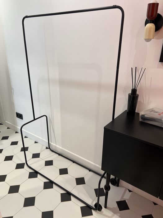 Вешалка напольная металическая