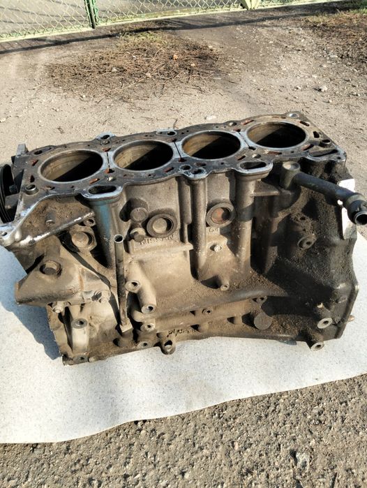 Все на двигатель Ниссан sr 18