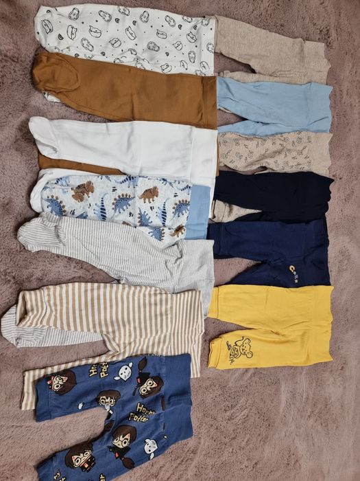 13 perechi de pantaloni marimea 68 (3-6 luni) + 10 perechi marimea 62