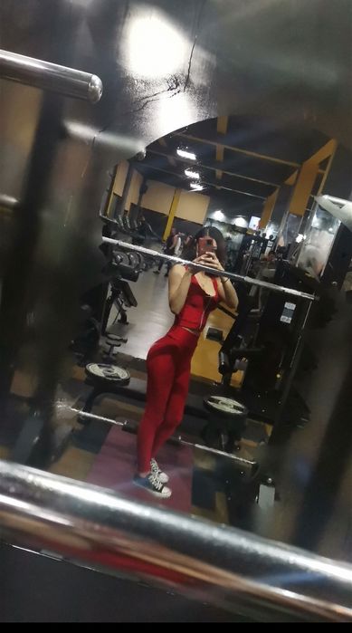 Compleu roșu fitness/sport pentru sală+ruj lichid cadou