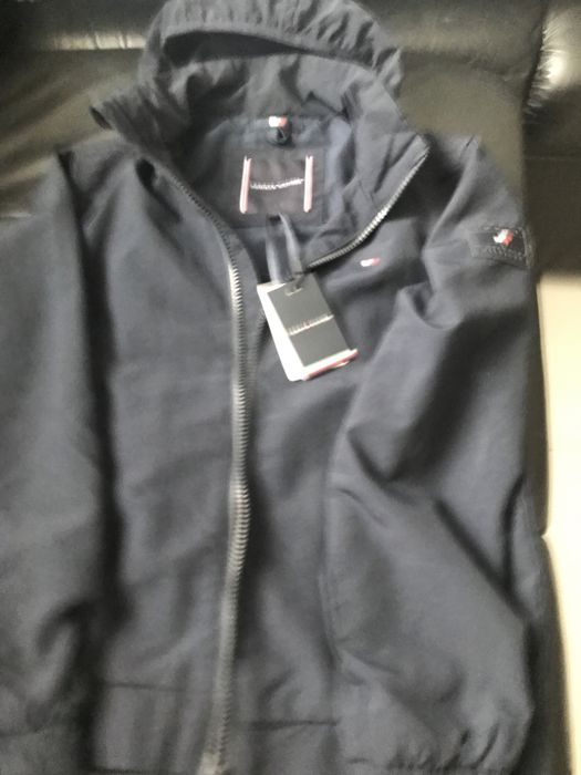 Jacheta baieti Tommy Hilfiger noua