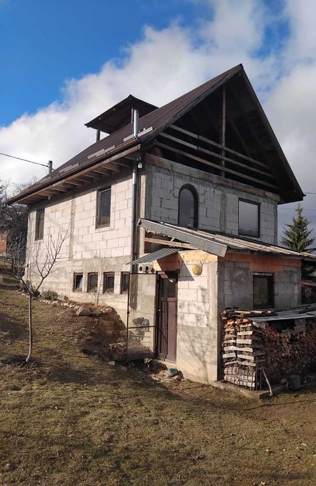 Casă Vatra Dornei teren 1000 mp