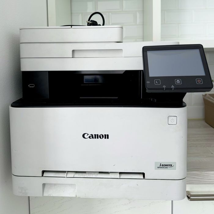 Принтер / МФУ Canon i-SENSYS MF643CDW