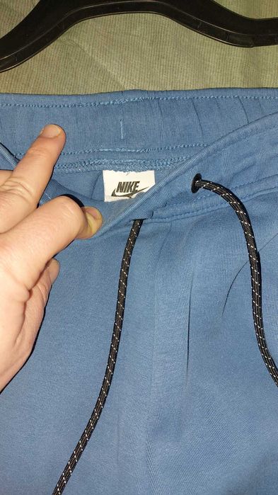 Ще се изпраща Долнище NIKE Tech Fleece SPORTSWEAR като ново