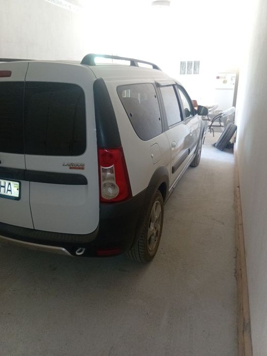 Lada Largus sotiladi