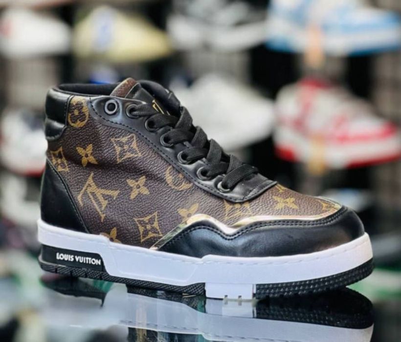 Ghetuțe și adidasi copii