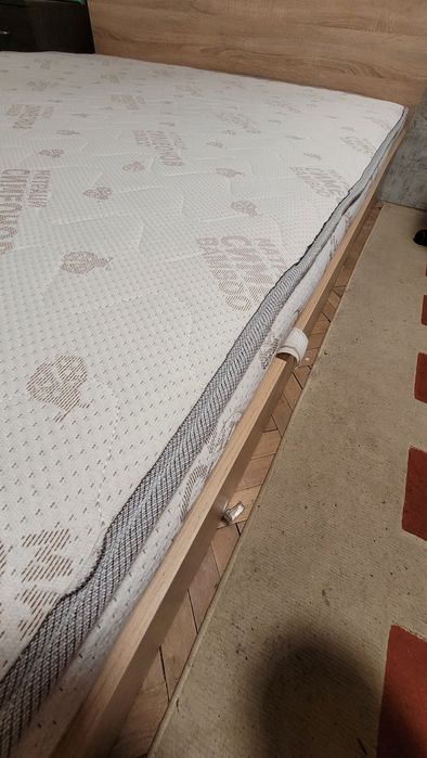 Спалня с матрак с повдигащ механизъм 160/200