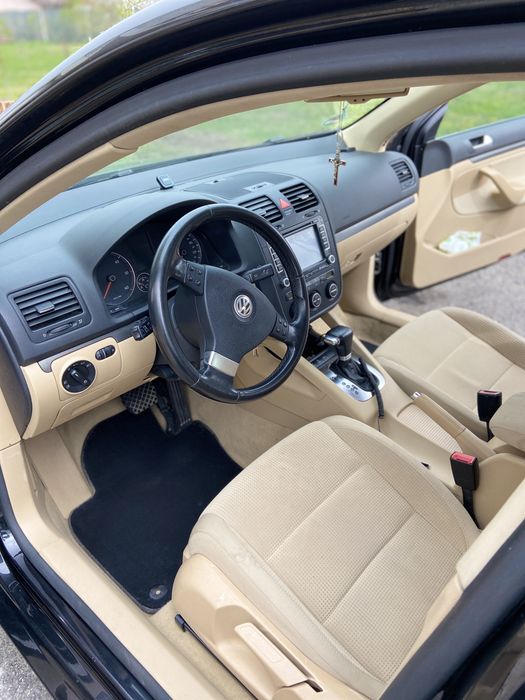 VOLKSWAGEN Jetta 2009 — imagine 3