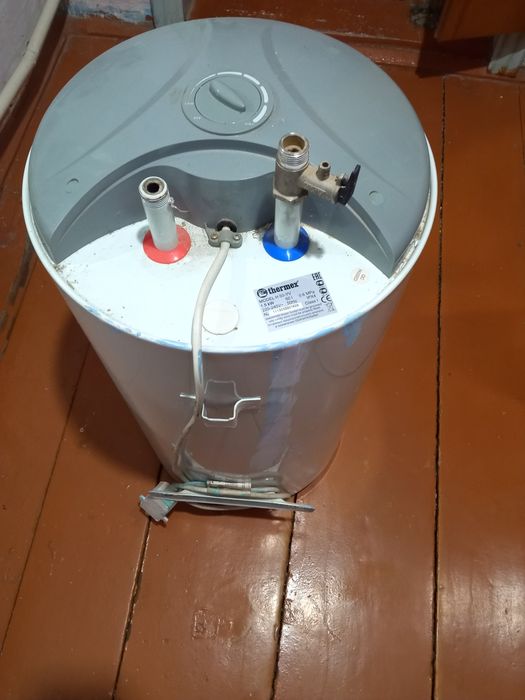 Бойлер для воды 50 литров