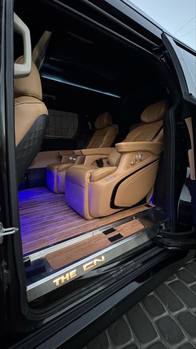 Продаётся  Kia karnival high Limousine