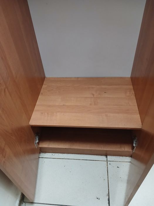 Продам шкаф  плательный