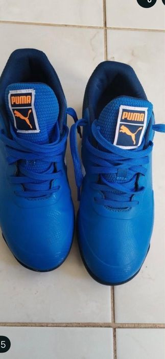 Adidas teren sintetic