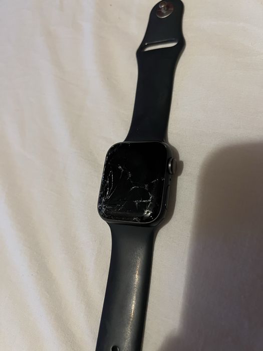 Watch SE 2020 GPS + Cellular