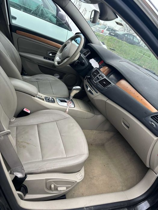 Рено лагуна 3 2.0 на части