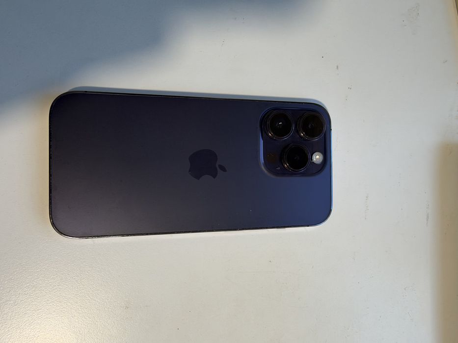 Iphone 14 pro, deep purple