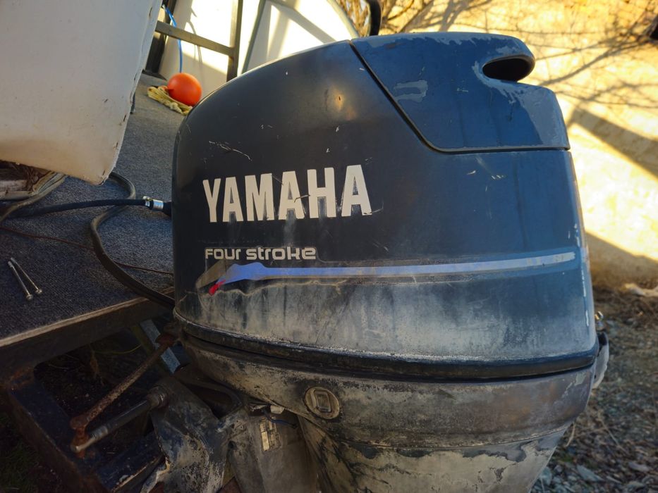 Продам лодочный мотор Yamaha 50