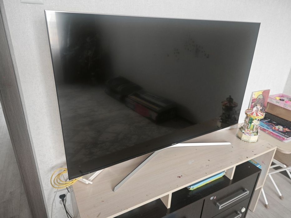 Телевизор hisense h55u7a