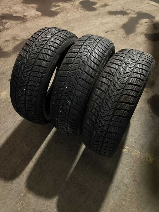Зимни гуми 3 броя Pirelli Sotozero 205/60/R17