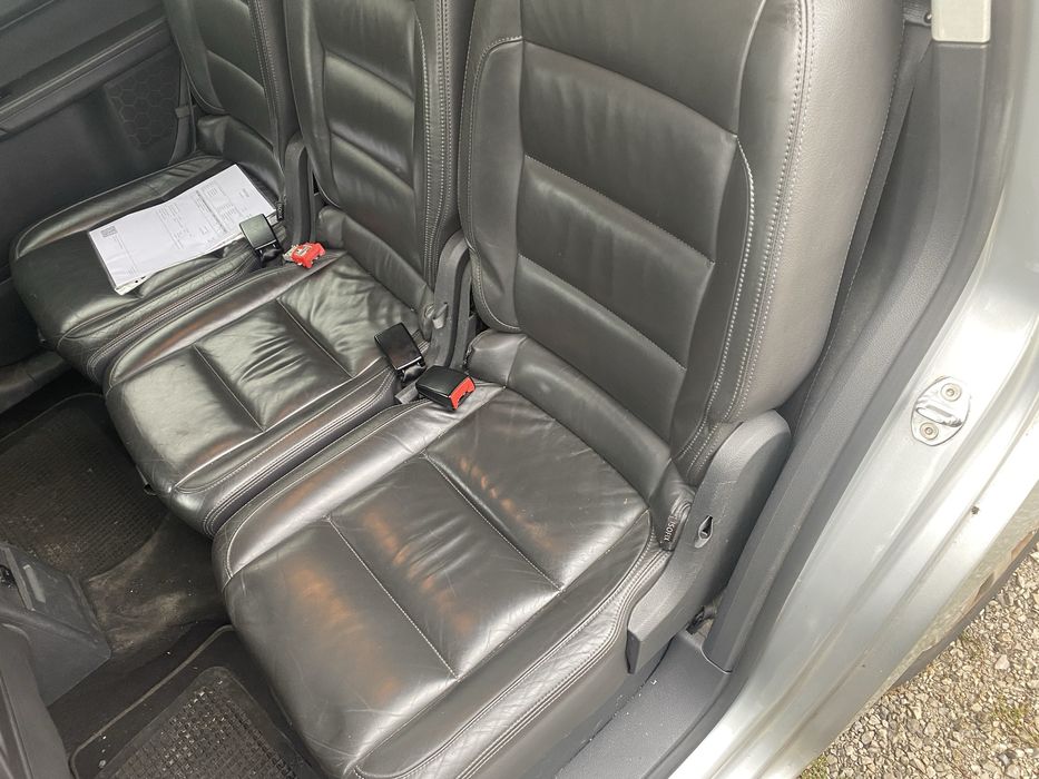 VW Touran 2.0TDI 140 к.с Facelift на ЧАСТИ