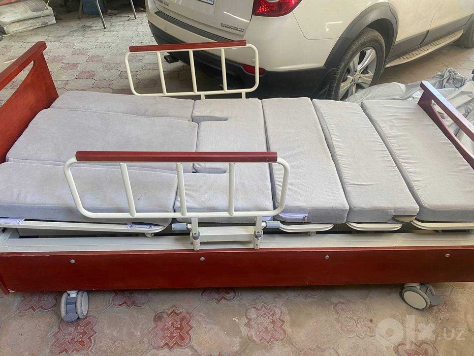 Медицинская кровать