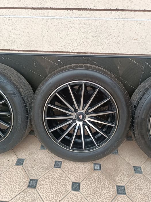 Vossen Diska Balon 215 55 R17 Holati Yaxshi