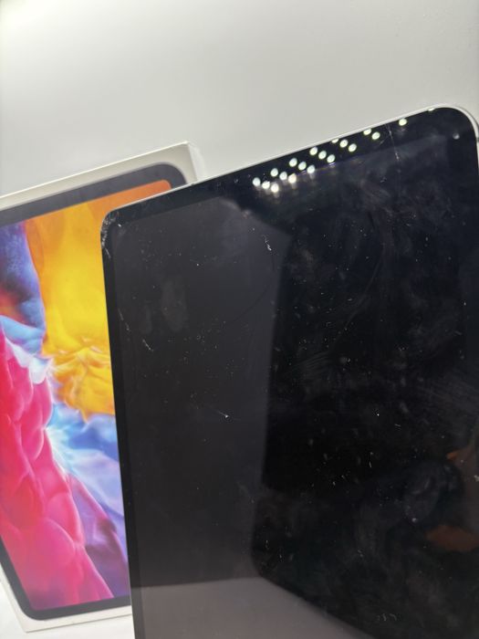 iPad PRO 2 - 11inch - 128gb Cellular - Sticla Crapata