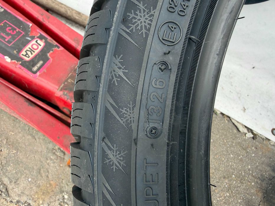 4 anvelope iarna 245-40-19 si 275-35-19 BMW F10 F11 OPEl Mercedes E class BMW G30 E class W212 W213 Cuciucuri 245-40-19 -- 275-35-19 iarna noi