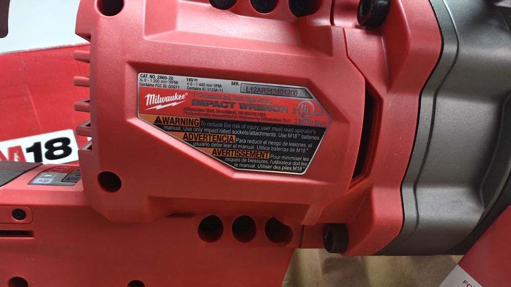 Impact  milwaukee 2700 nm cap de 1 țol
