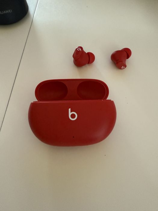 Beats Studio Buds