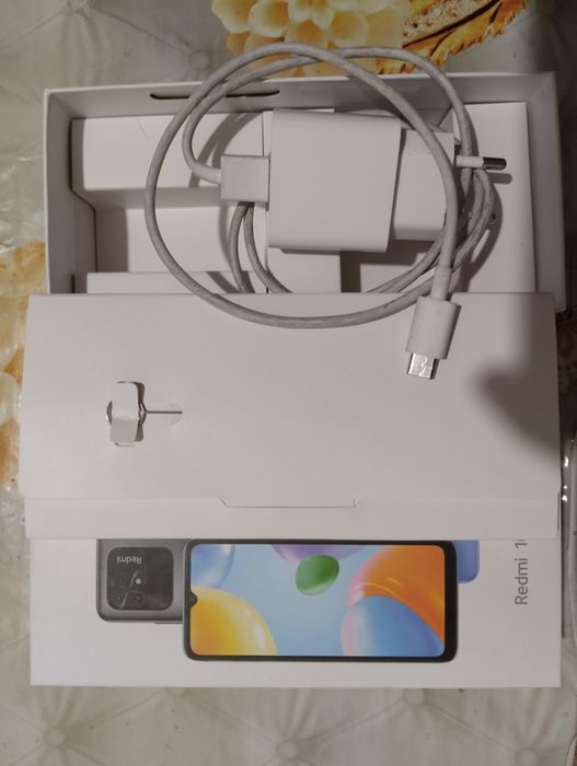 60000₸ с новый телефон Редми 10С