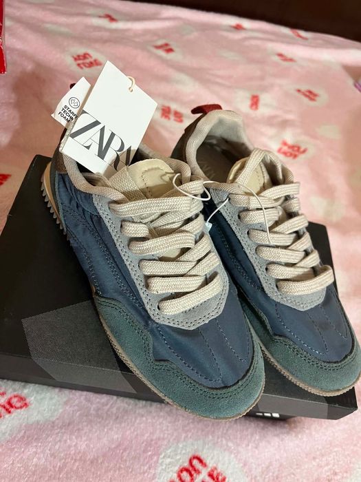 Детски обувки ZARA ! Чисто нови! Номер 34