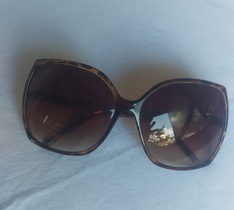 Vând ochelari de soare Motivi si H&M, preț 20 ron/ buc