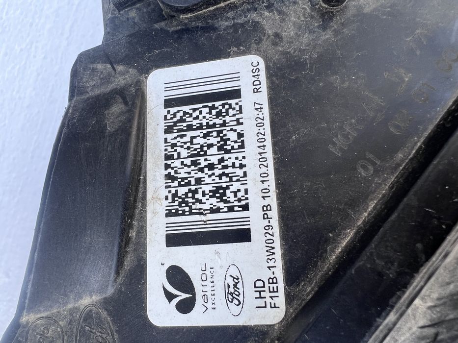 Far dreapta ford focus 3 facelift titanium/negru interior