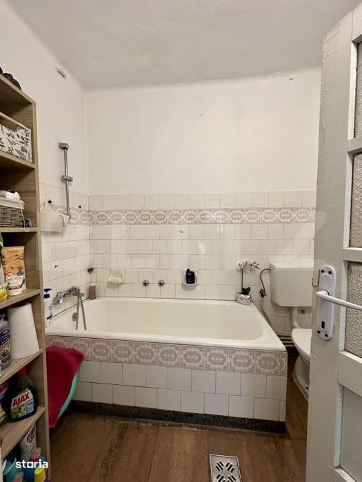 Casa individuala, 200 mp, ideala pentru 2 familii, zona Iosefin