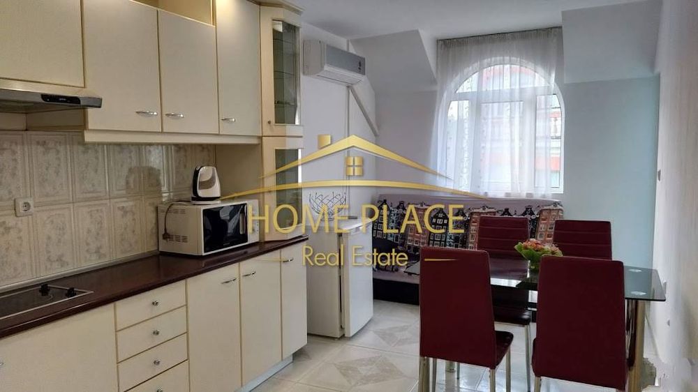 Дава се под наем Тристаен апартамент в Варна, ВИНС - 65 кв.м за 714 € - Снимка #1