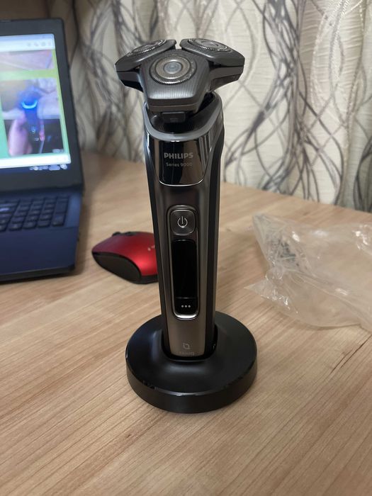 електробритва philips S9987
