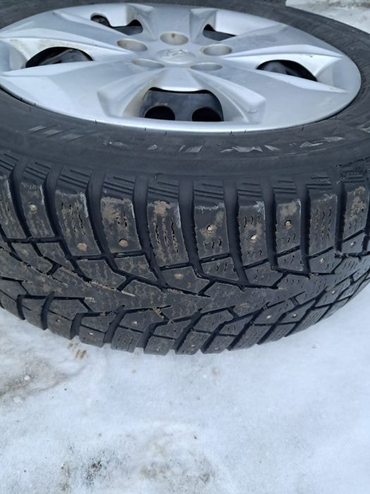 Резина с дисками и колпаками