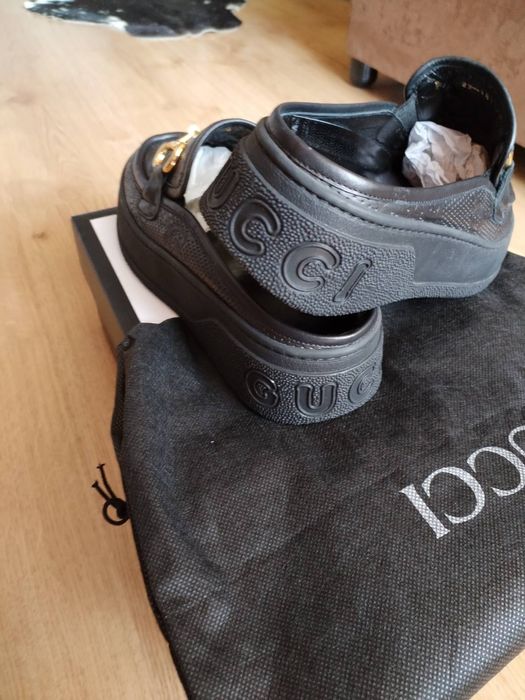 GUCCI-Дамски Чехли.