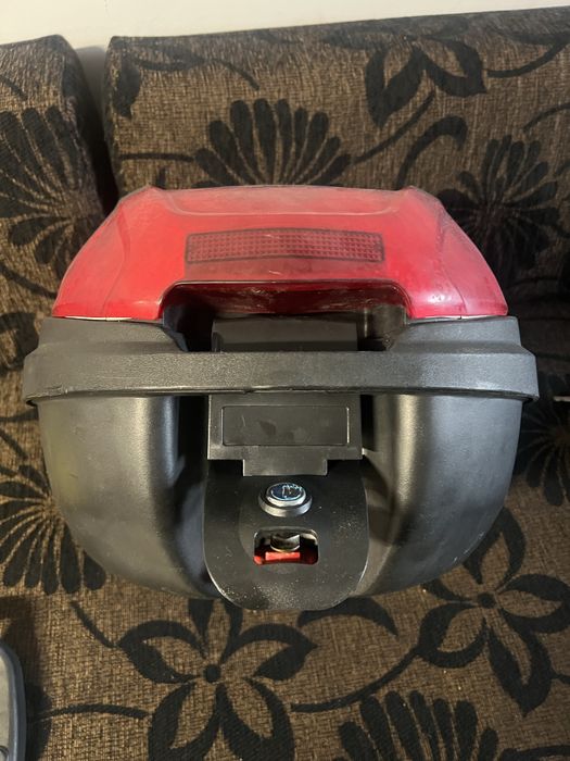 Куфар за мотор гиви Givi куфар