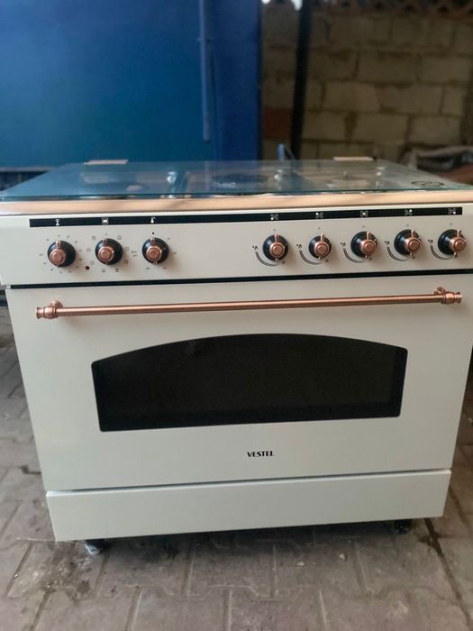 Продам газовую плиту фирмы Вестель