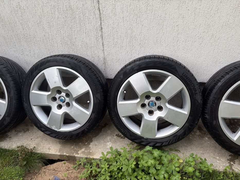 Vand jante Skoda pe 17” prindere 5x112 cu cauciucuri vara 225/45/17