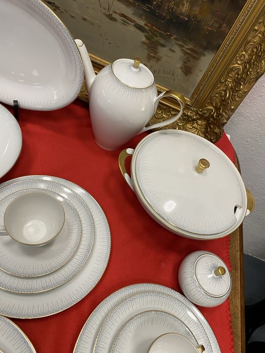 Немски порцеланов сервиз bavaria за кафе и за хранене