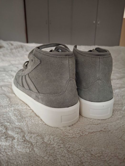 Нови Adidas ZNSORED HI Suade - 41⅓